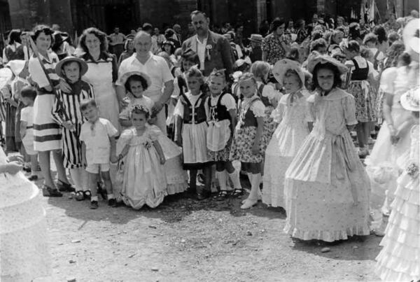 Klein, aber fein, 1938