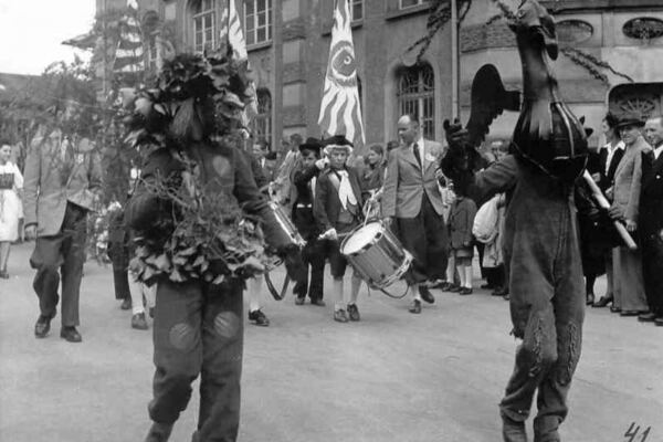 Das Kleine Spiel, 1945